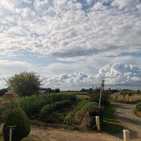 Appartement Calme En Pleine Campagne Malaussanne Buitenkant foto