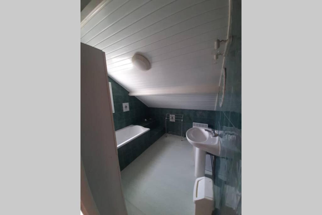 Appartement Calme En Pleine Campagne Malaussanne Buitenkant foto