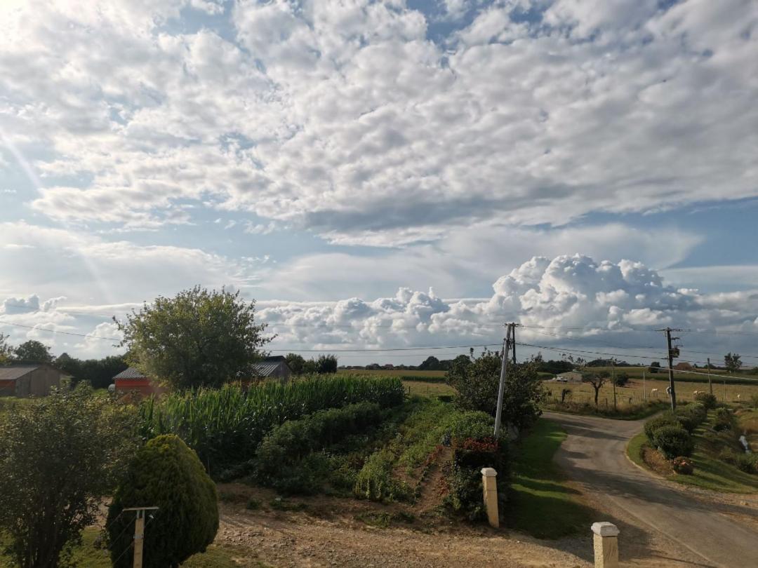 Appartement Calme En Pleine Campagne Malaussanne Buitenkant foto